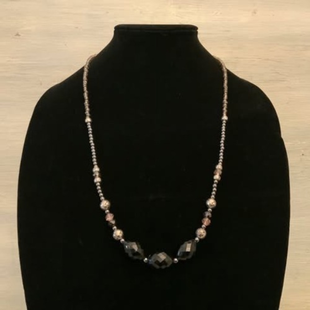 Elegant Single Strand Art Deco Style Statement Necklace‎ Good Condition